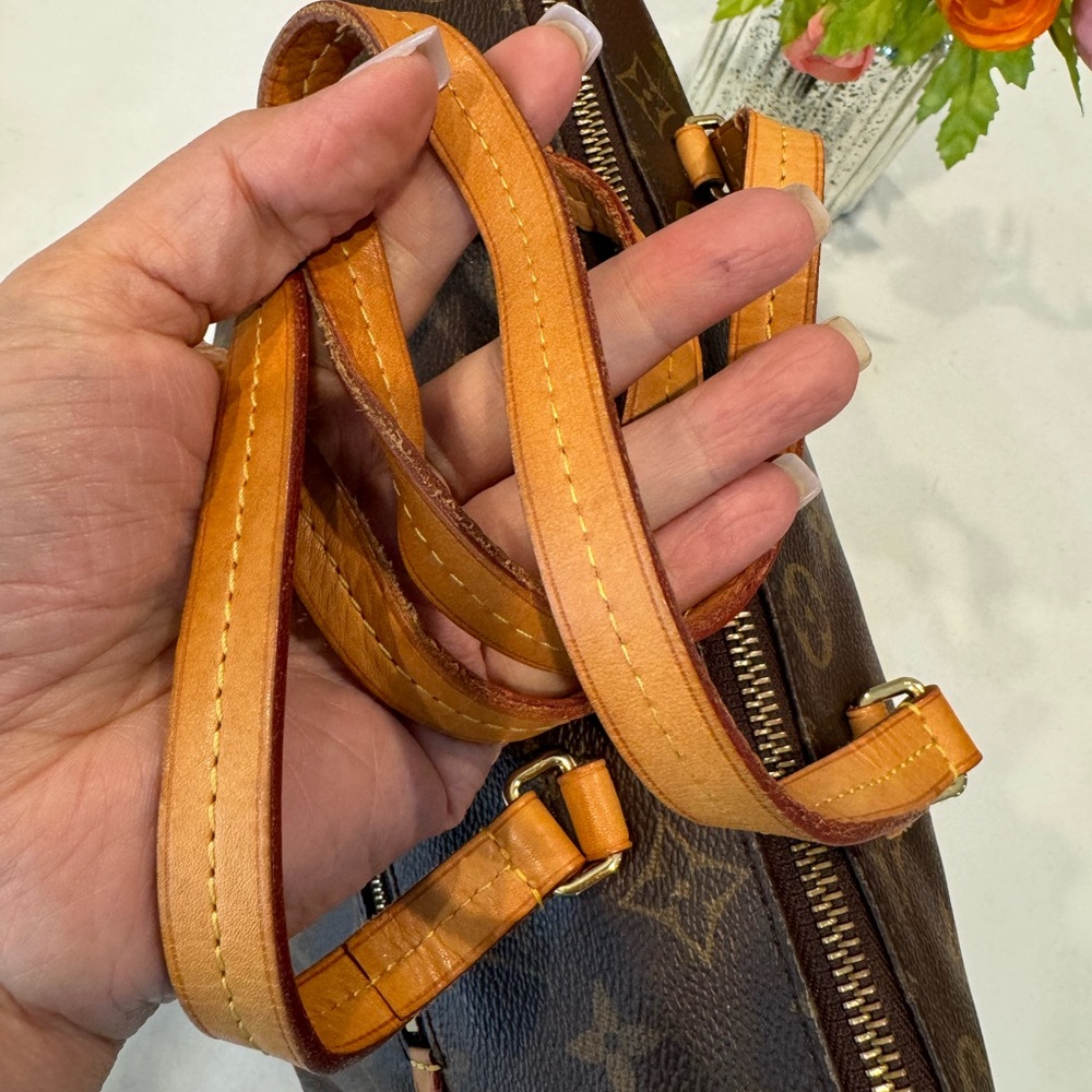 Authentic Louis Vuitton Lena MM bag - Picture 8 of 16
